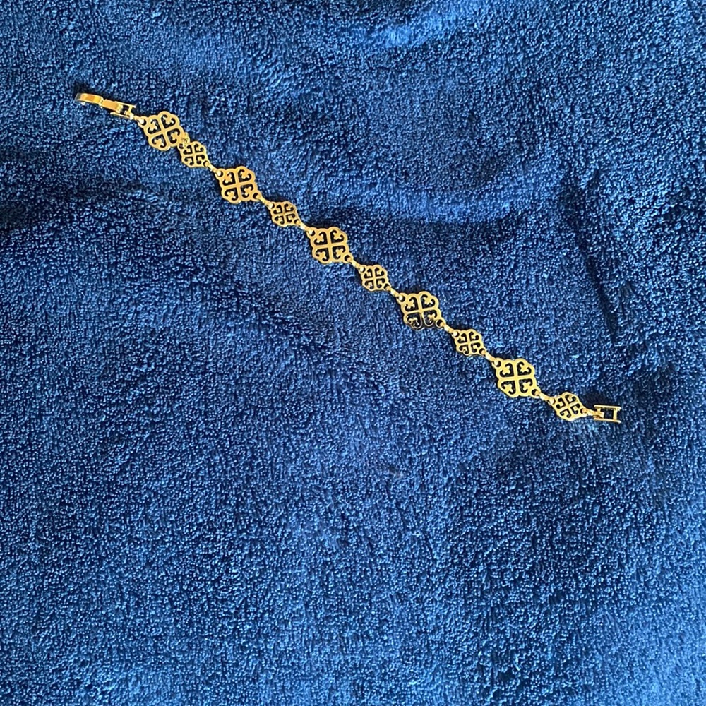 Gold anklet